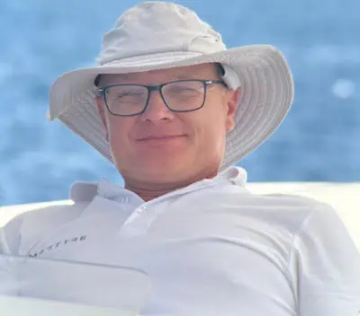 MICHAŁ ŁAPIŃSKI